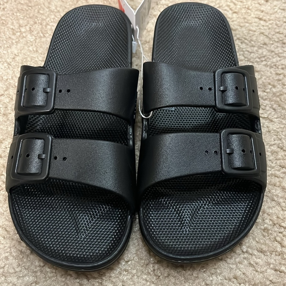 Freedom Moses Slides - black size 8-9